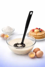 مضرب بيض يدوي سيليكون أسود بتصميم مسطح مبتكر