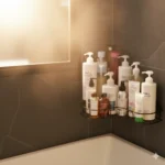 توضيح لسهولة تركيب منظم الزاوية باستخدام اللاصق السحري دون الحاجة لثقب الجدران.