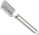 طريقة استخدام قشارة سمك لتنظيف الأسماك بسرعة وسهولة