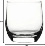 تقديم الشاي في مجات باشاباتشي باريس مع البسكويت