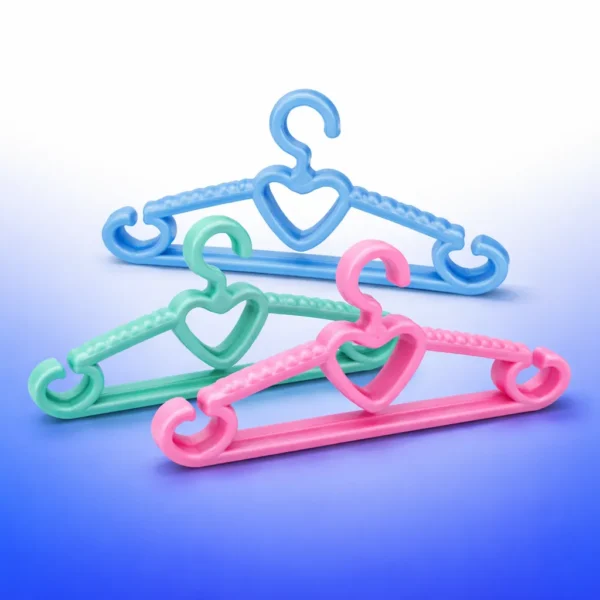 طقم شماعة ملابس جنة 6 قطع بلاستيك أبيض للفساتين والقمصان