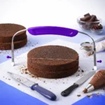 منشار كيك معدني بسلك فولاذي لتقطيع طبقات التورتة بانتظام