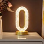اباجورة bedside lamp بإضاءة LED خافتة بجانب السرير